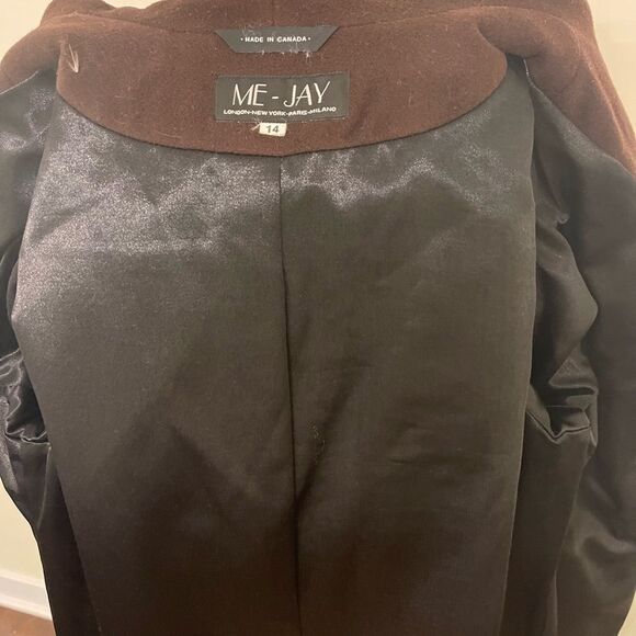 VINTAGE coat 🇨🇦 Made in Canada 🇨🇦 woman’s jacket 🇨🇦 woman’s coat - Picture 8 of 14